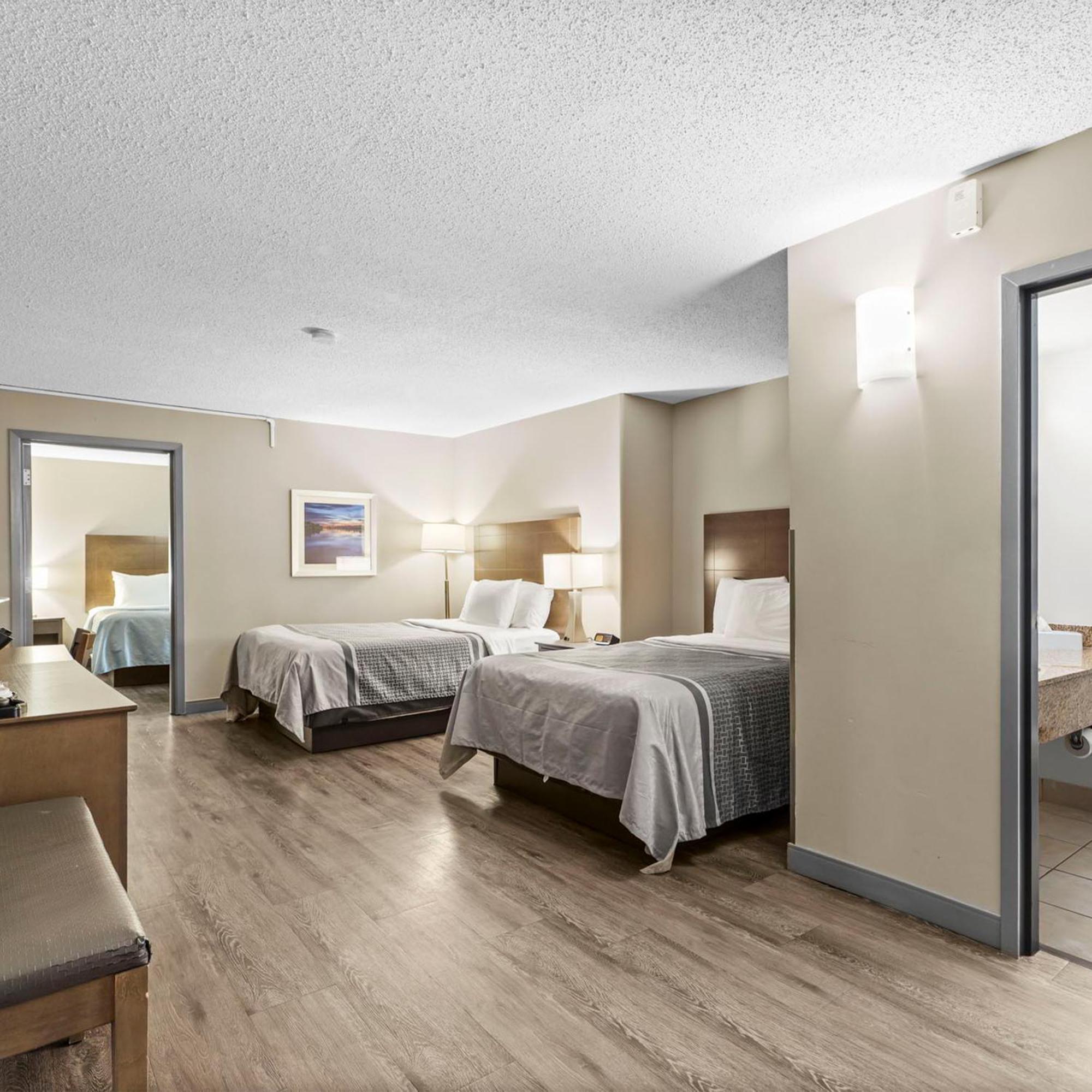 Travelodge Hotel By Wyndham Saskatoon Exterior foto